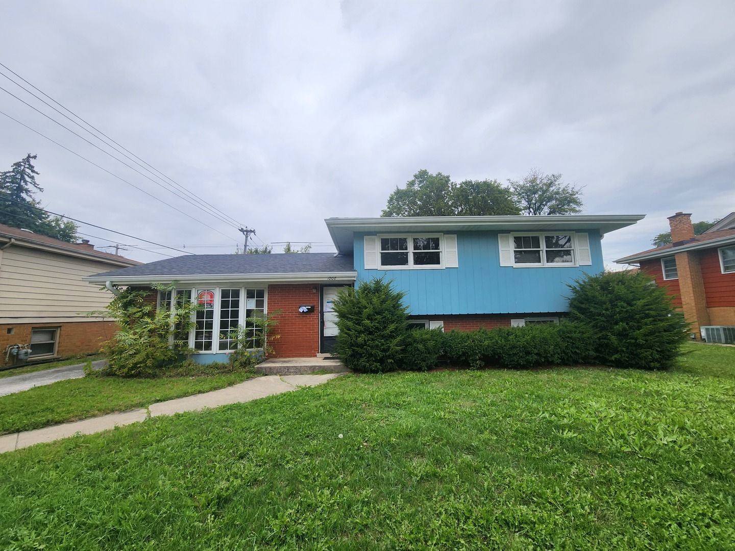 1208 Evergreen Road — Homewood, IL 60430