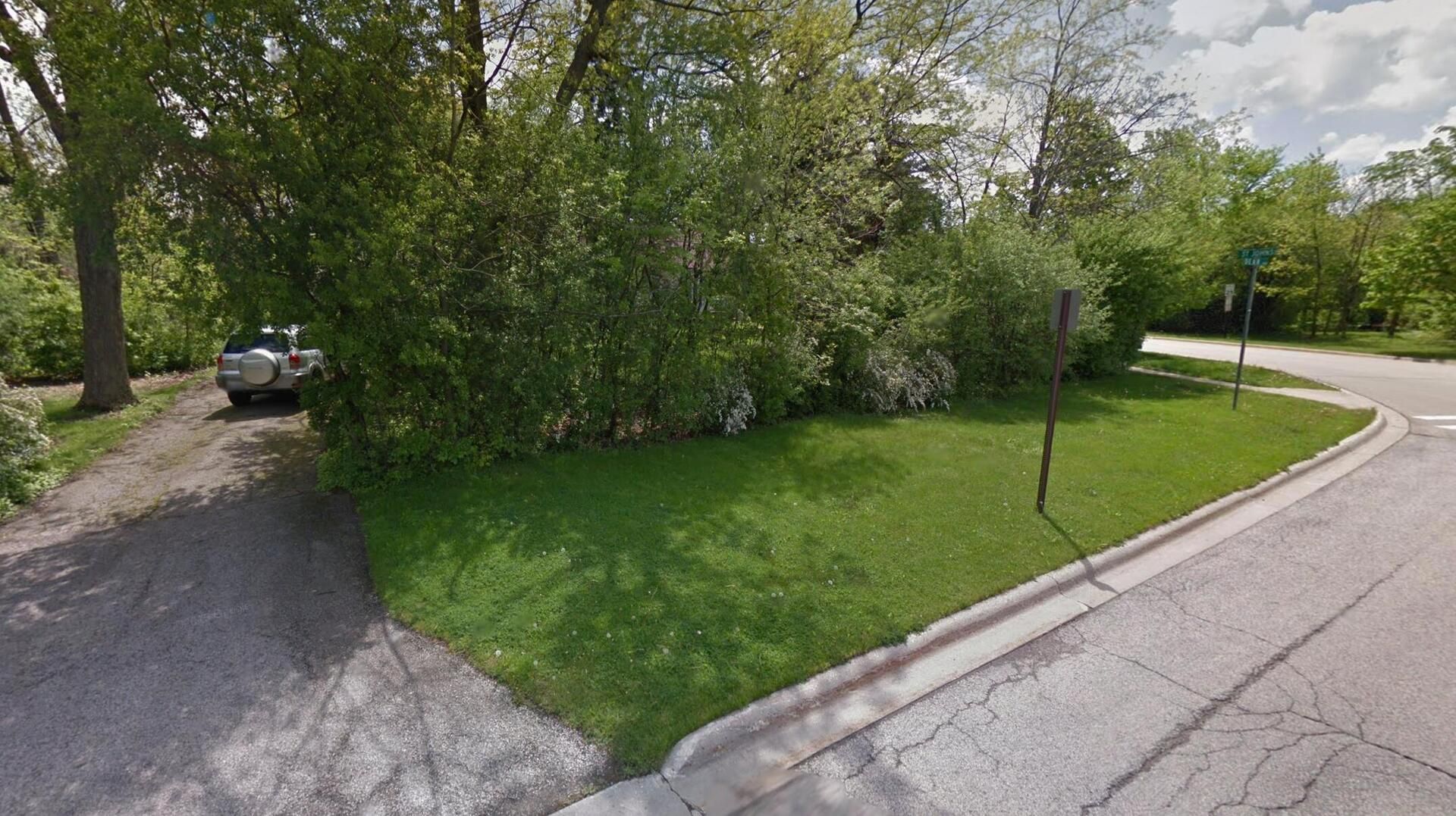 761 Dean Avenue — Highland Park, IL 60035