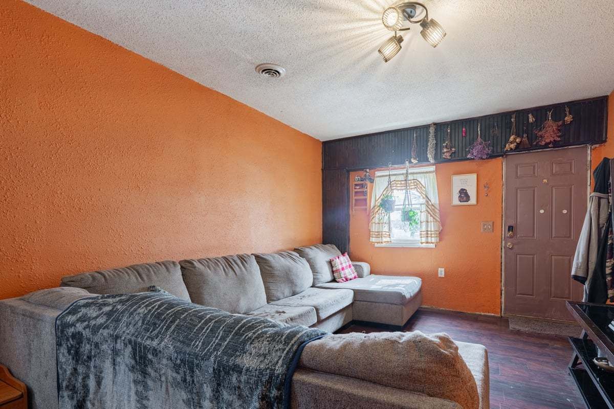202 Jones Street, Secor, IL 61771