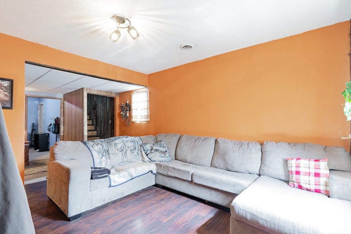 202 Jones Street, Secor, IL 61771