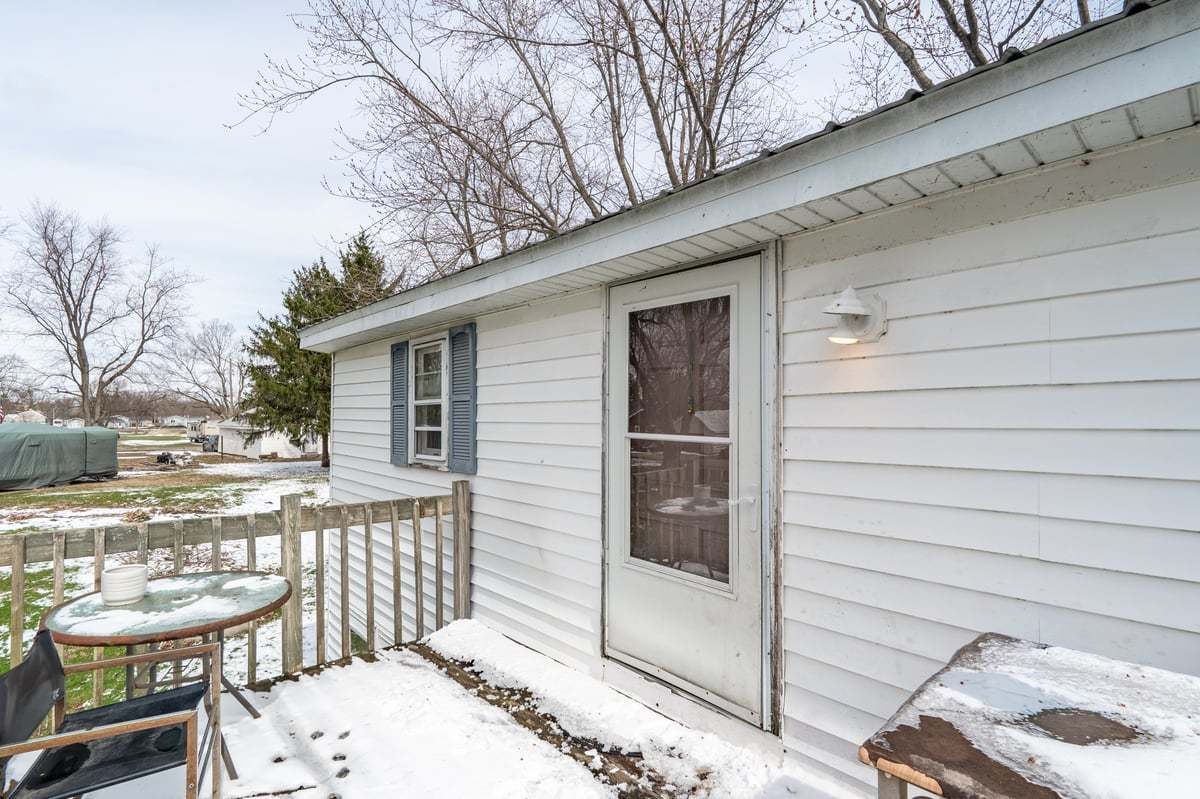 202 Jones Street, Secor, IL 61771