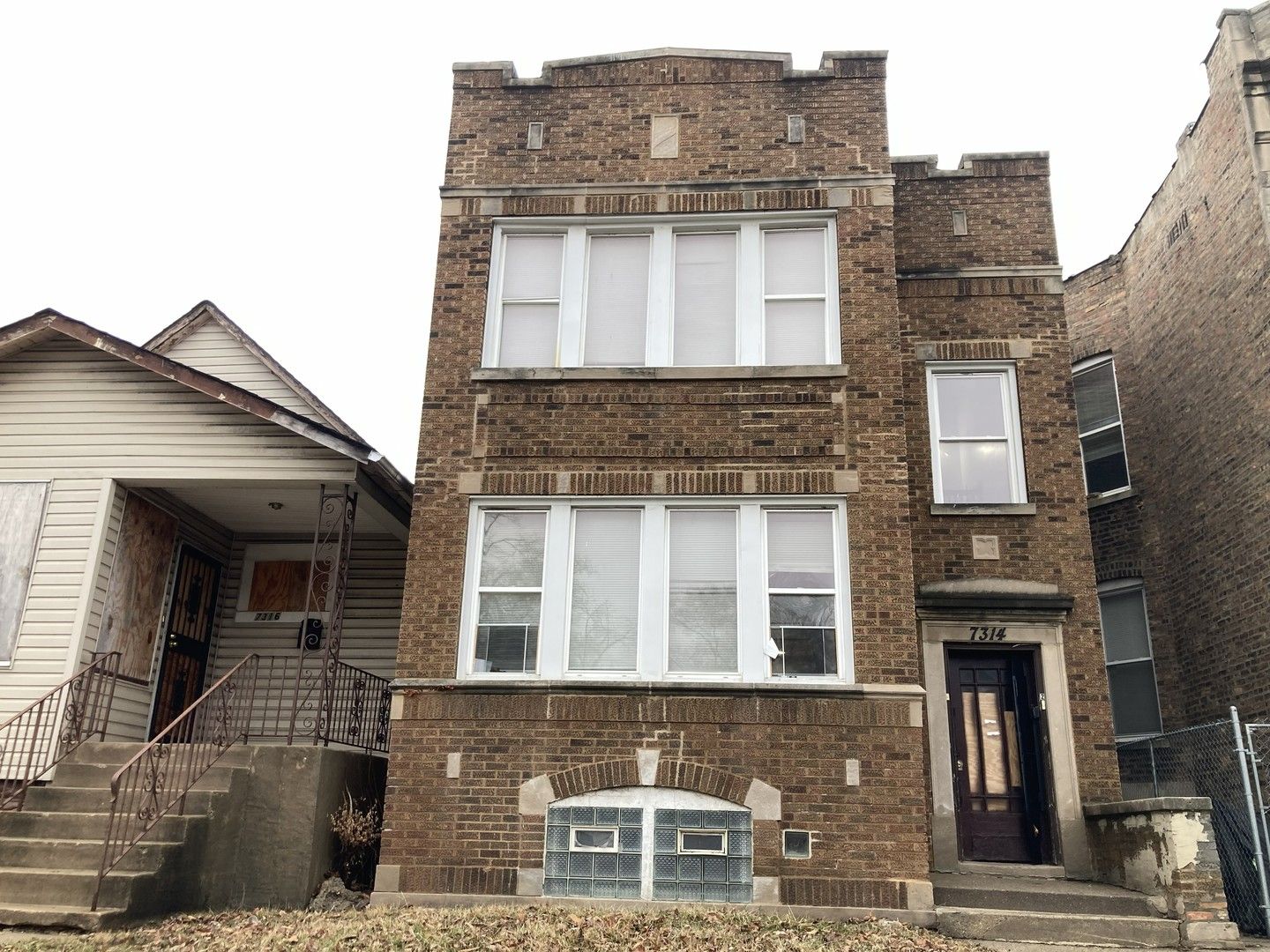 7314 S University Avenue — Chicago, IL 60619