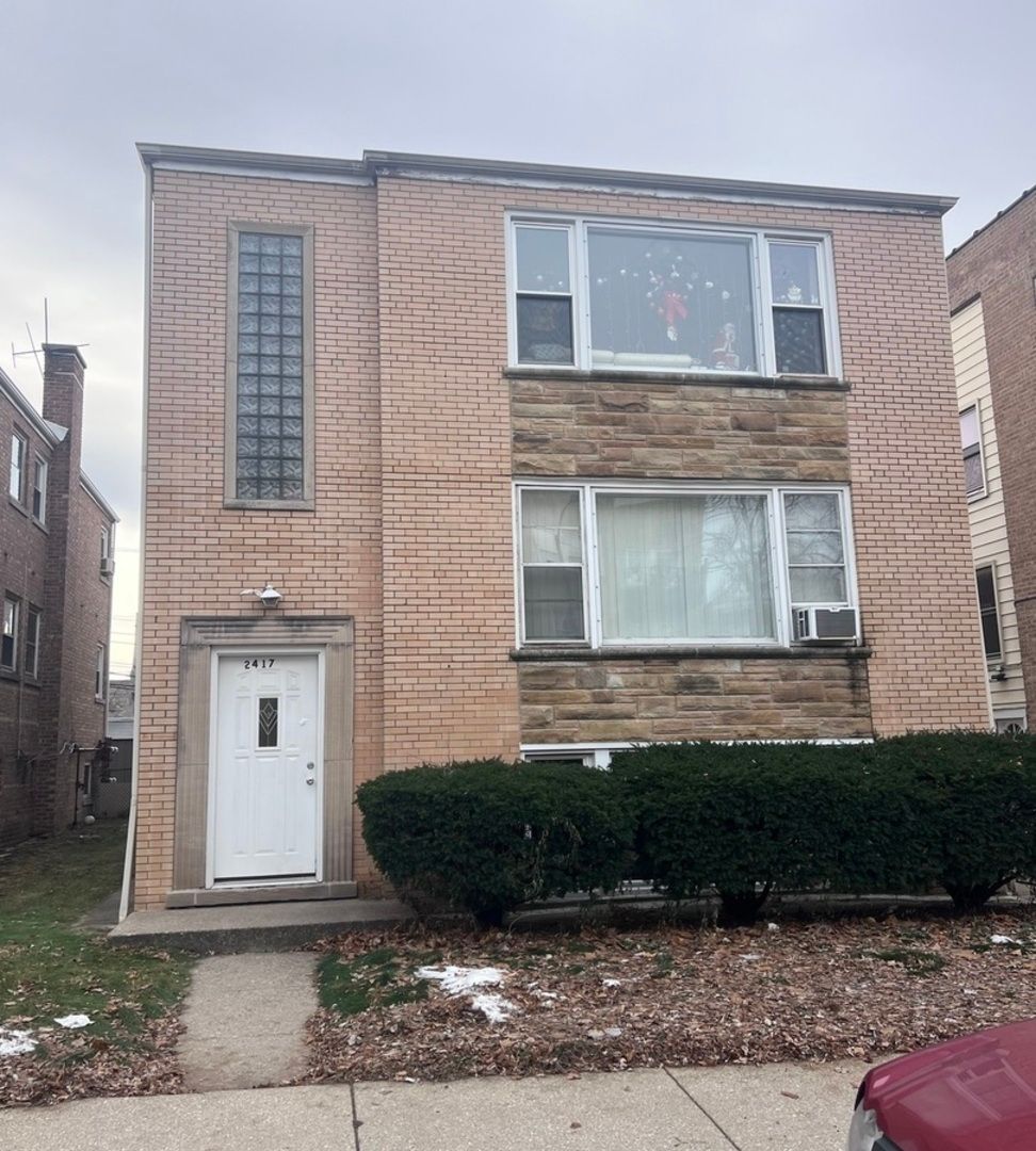 2417 W Bryn Mawr Avenue #G — Chicago, IL 60659