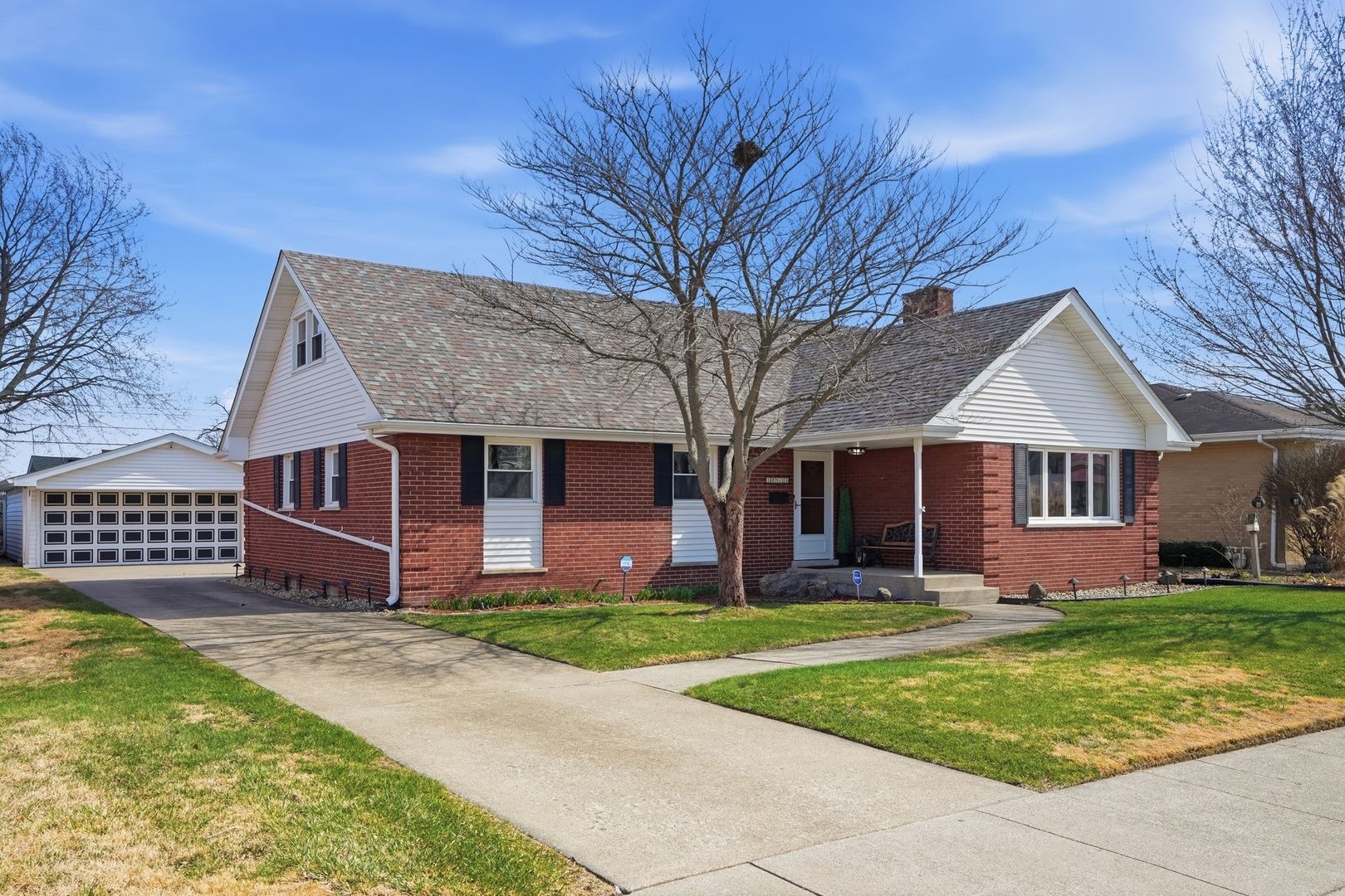 18439 Locust Street — Lansing, IL 60438