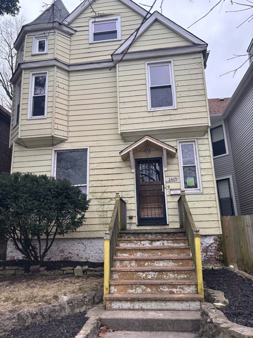 2469 E 74th Street — Chicago, IL 60649