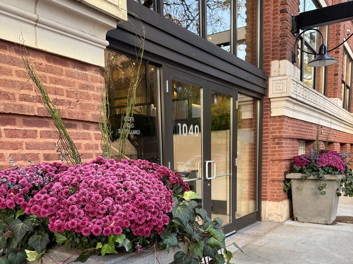 1040 Adams Street, Chicago, IL 60607