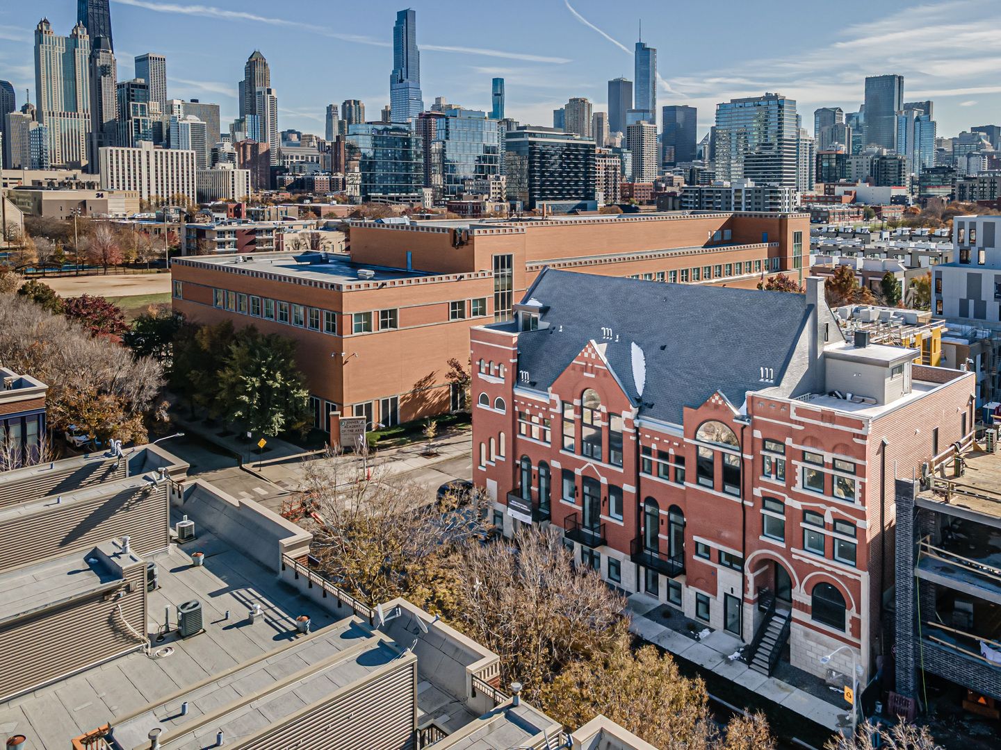 505 W Elm Street #6 — Chicago, IL 60610