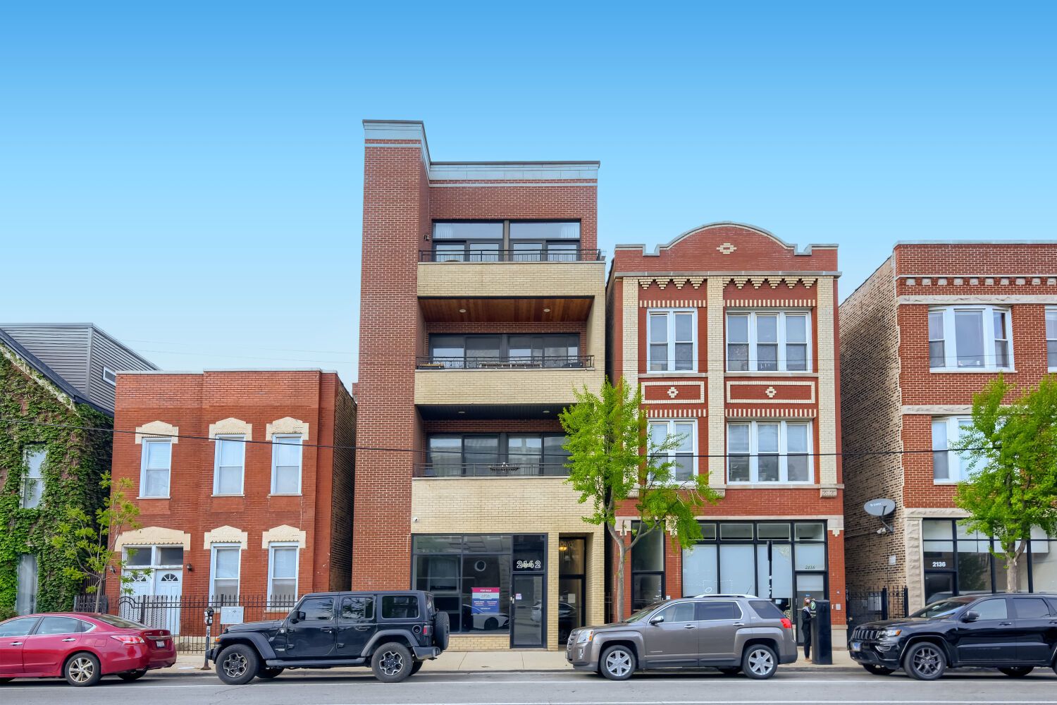 2142 W Chicago Avenue #4 — Chicago, IL 60622