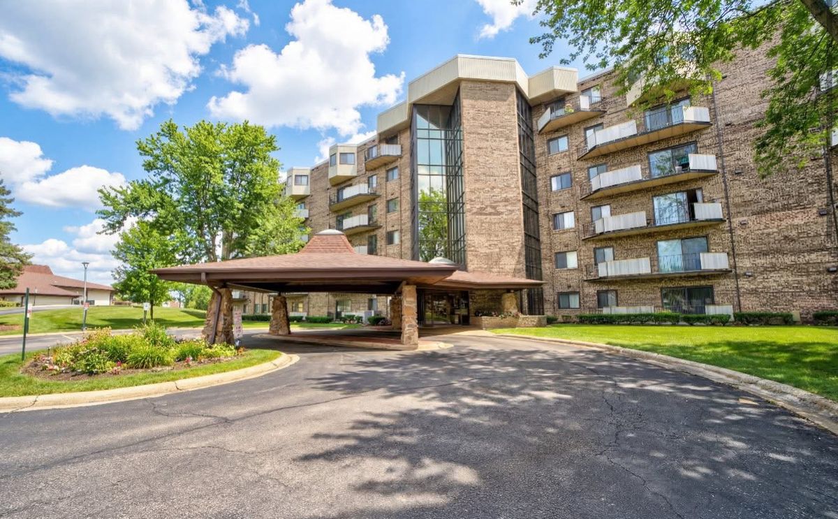 1275 Baldwin Lane, Palatine, IL 60074