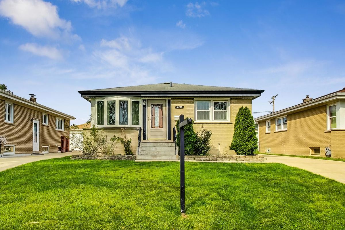 7736 Strong Street, Norridge, IL 60706