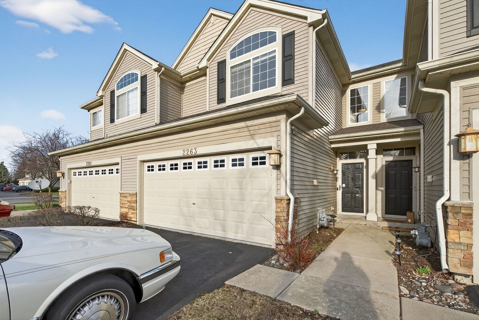 2263 Gallant Fox Circle — Montgomery, IL 60538