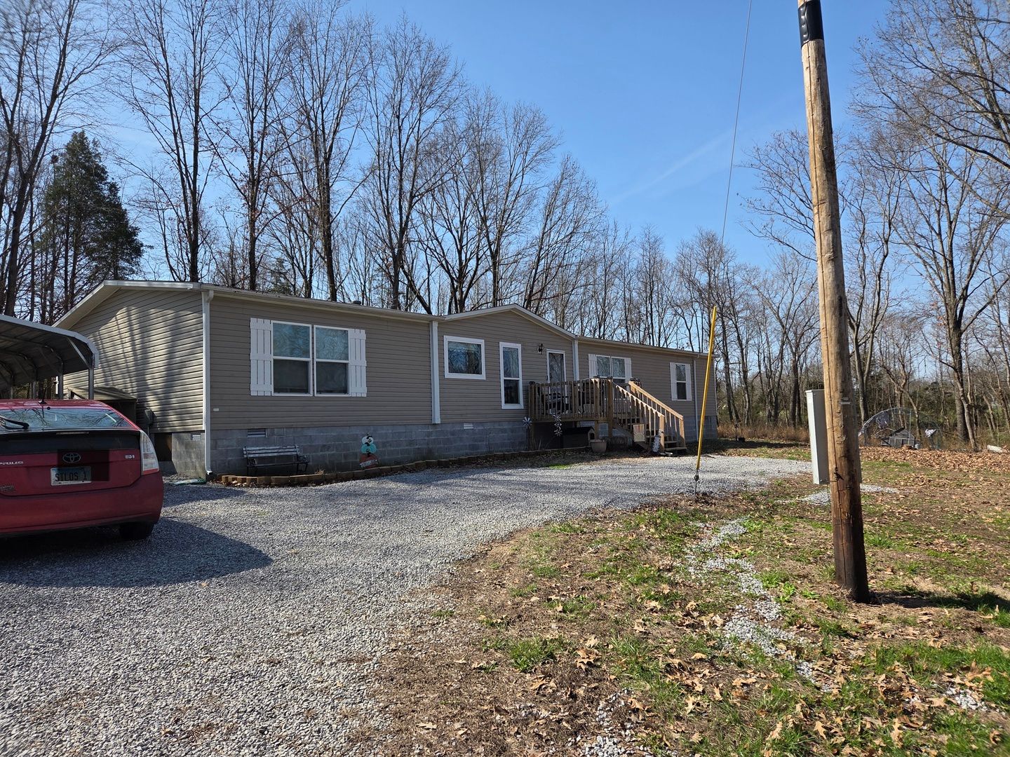 6722 County Road 875 Road — Mcleansboro, IL 62859