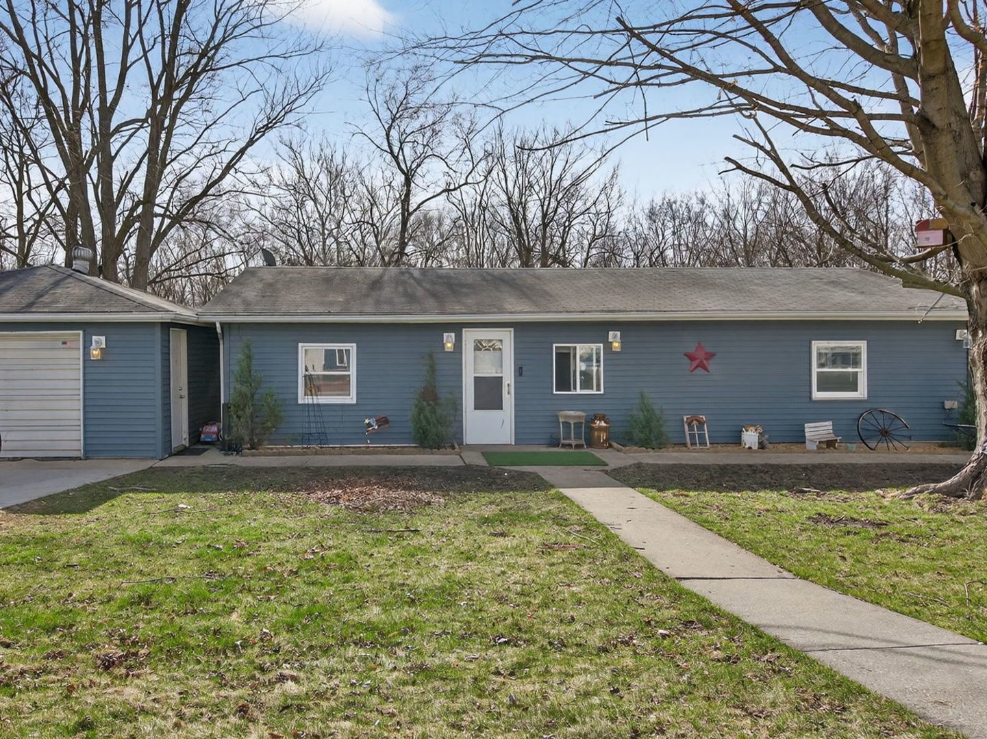 911 E Washington Street — Morris, IL 60450