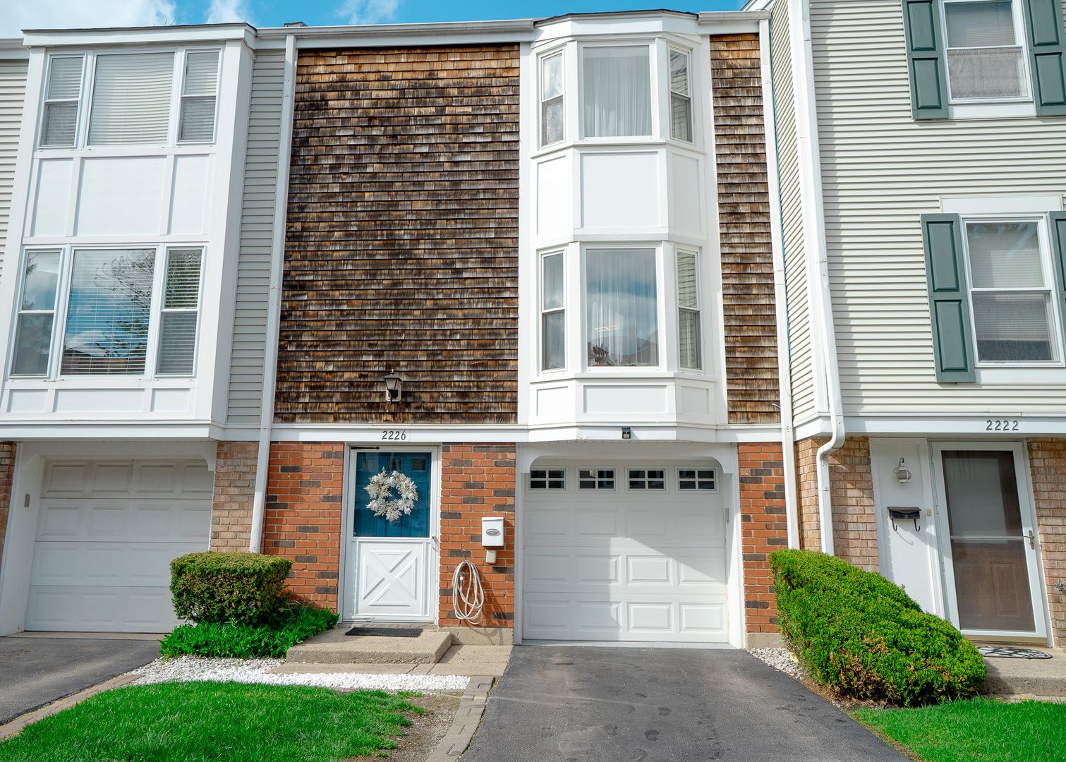 2226 Langdon Place — Hoffman Estates, IL 60169