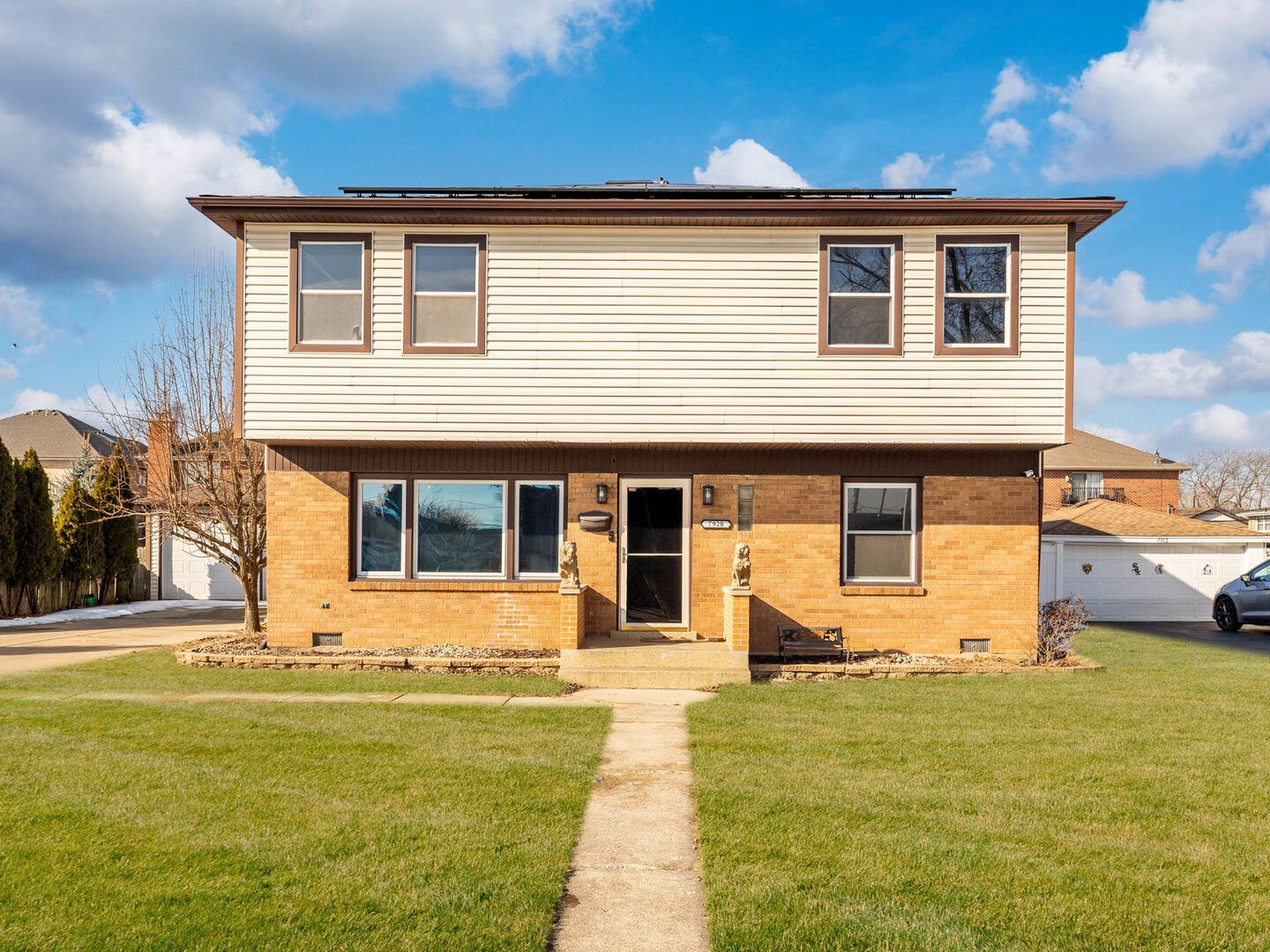 7920 Natoma Avenue — Burbank, IL 60459