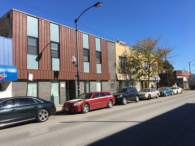 5642 W Diversey Avenue — Chicago, IL 60639