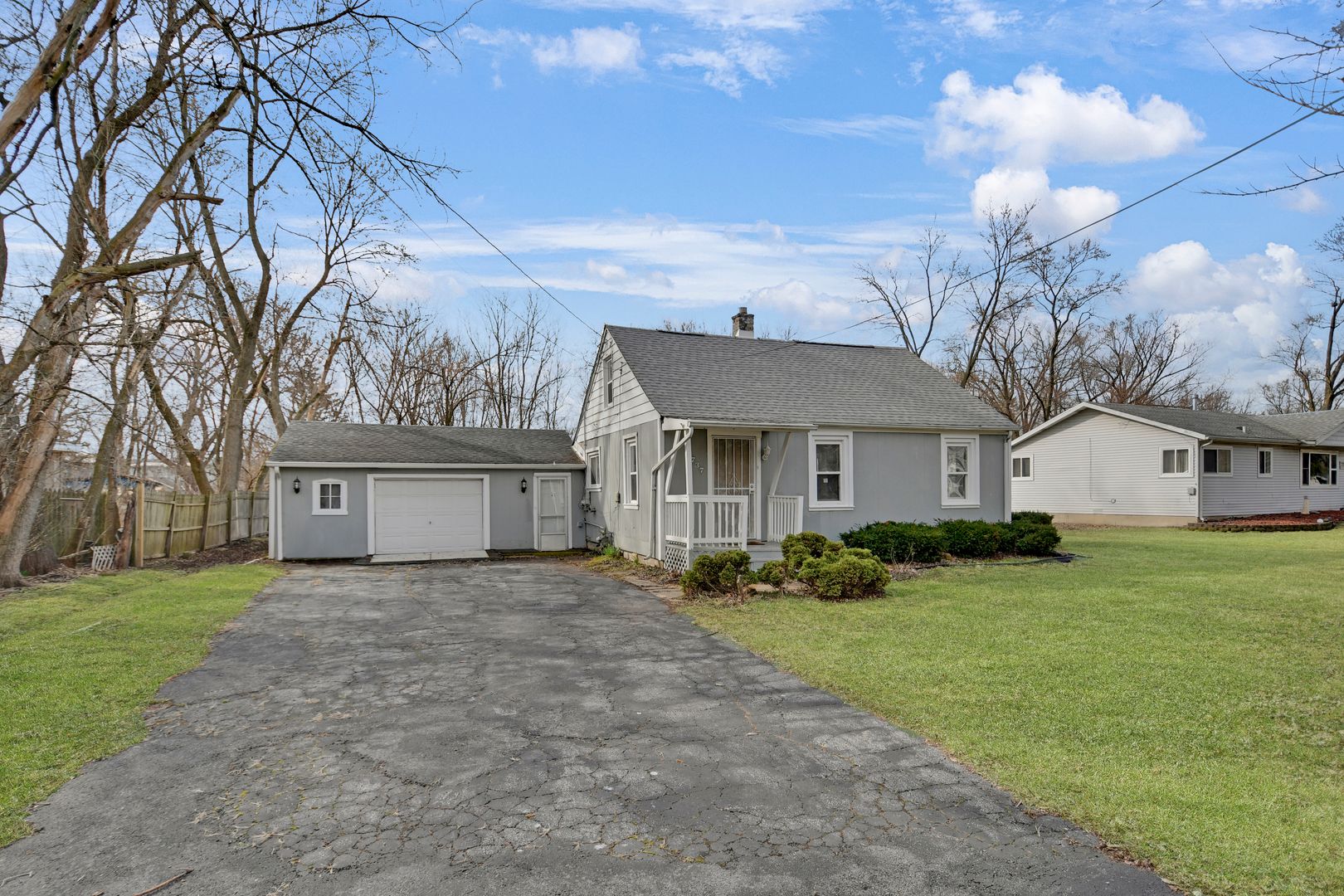 3737 Rose Manor Terrace — Markham, IL 60428