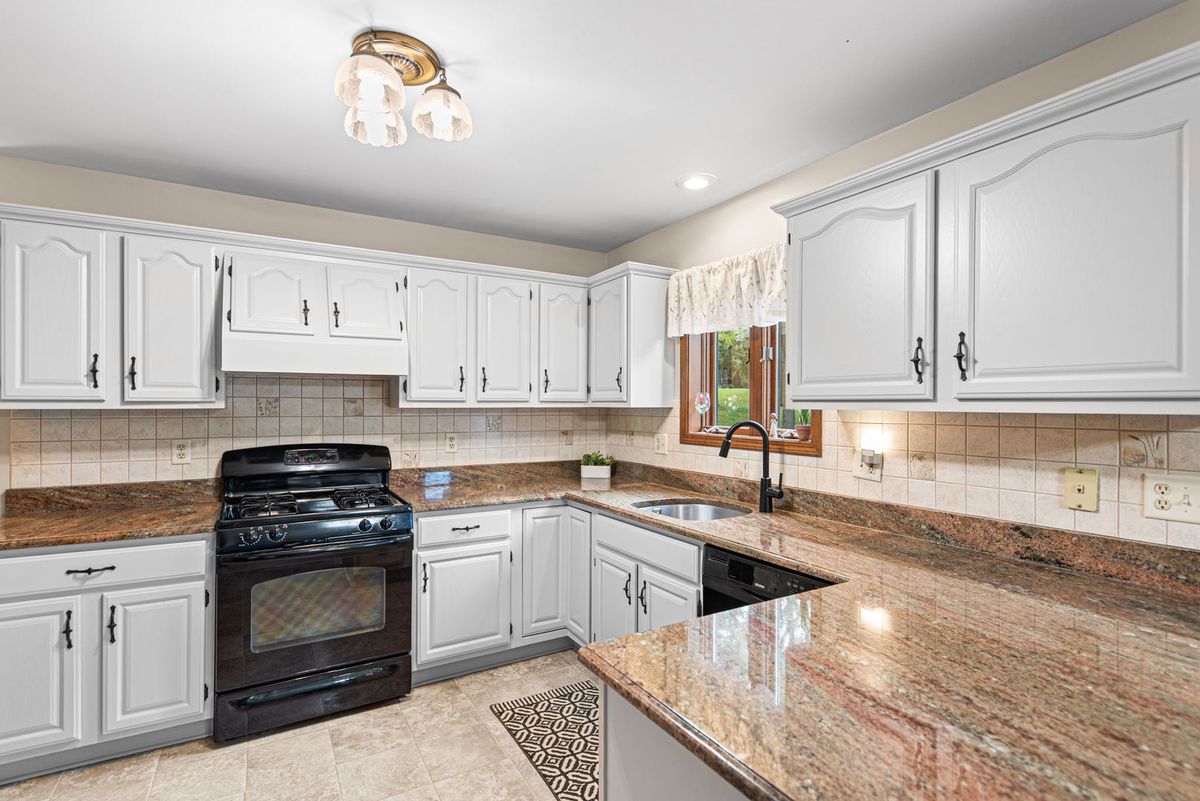 124 N 350 W, Valparaiso, IN 46385