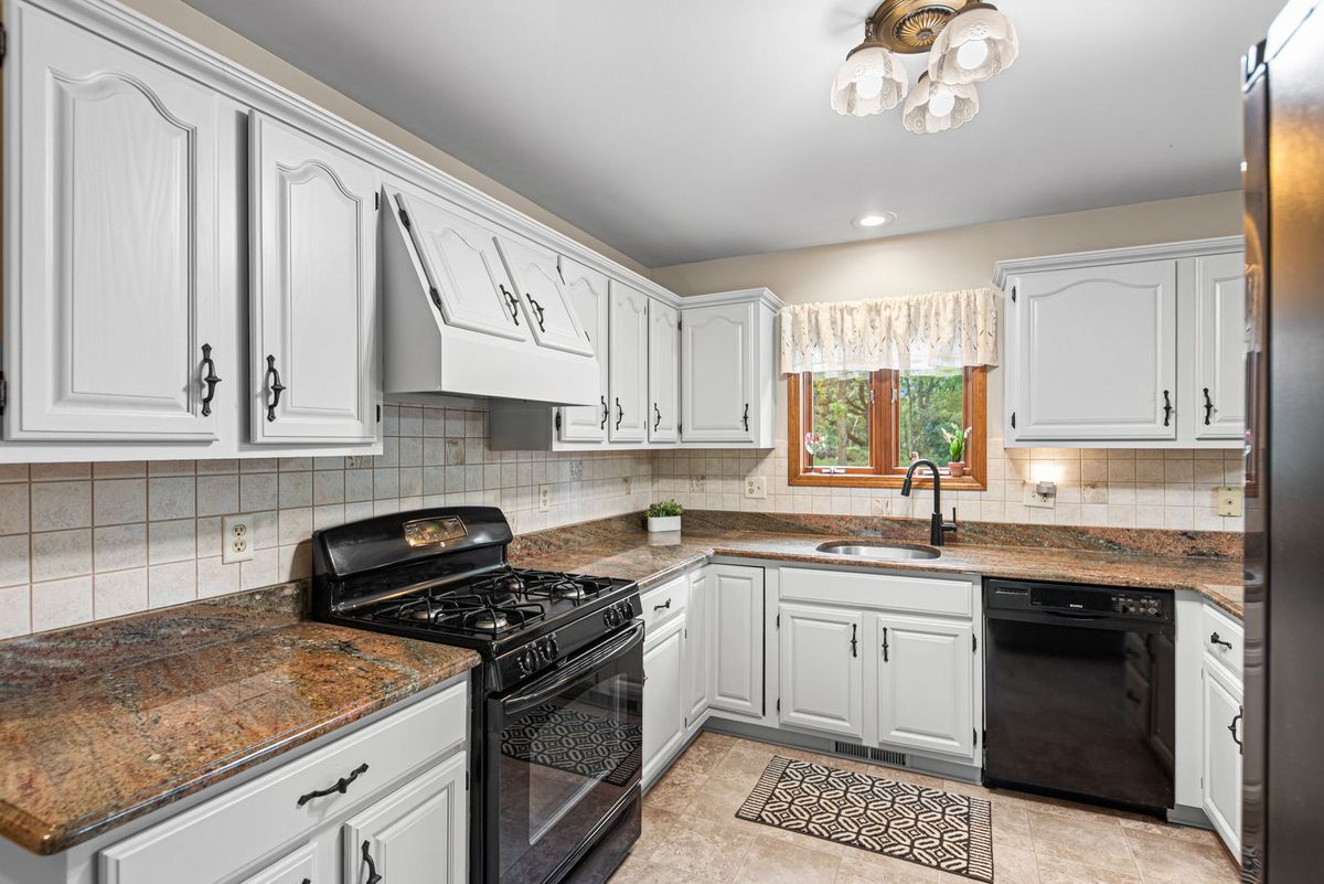 124 N 350 W, Valparaiso, IN 46385