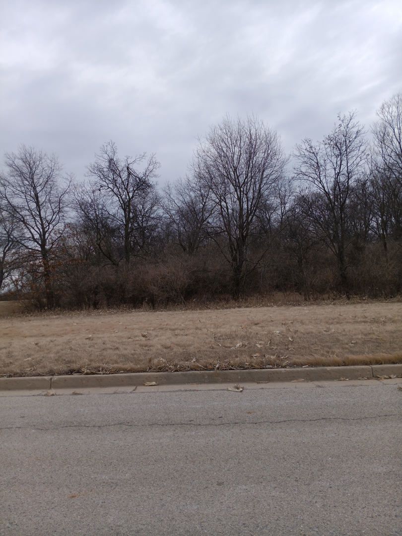 4322 E 2859th Road — Sheridan, IL 60551