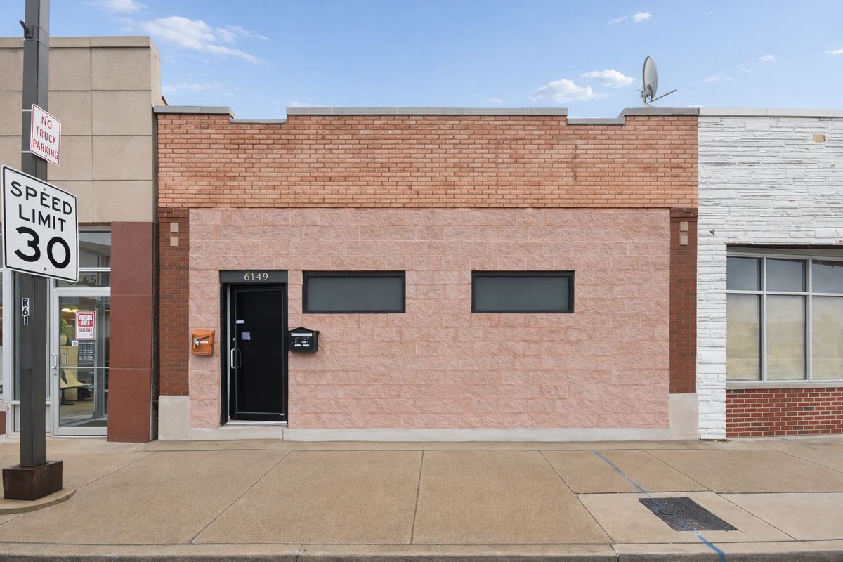 6149 Archer Road, Summit, IL 60501