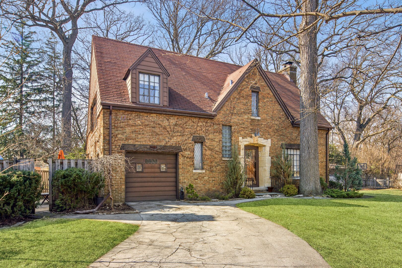 6600 N LEHIGH Avenue — Chicago, IL 60646
