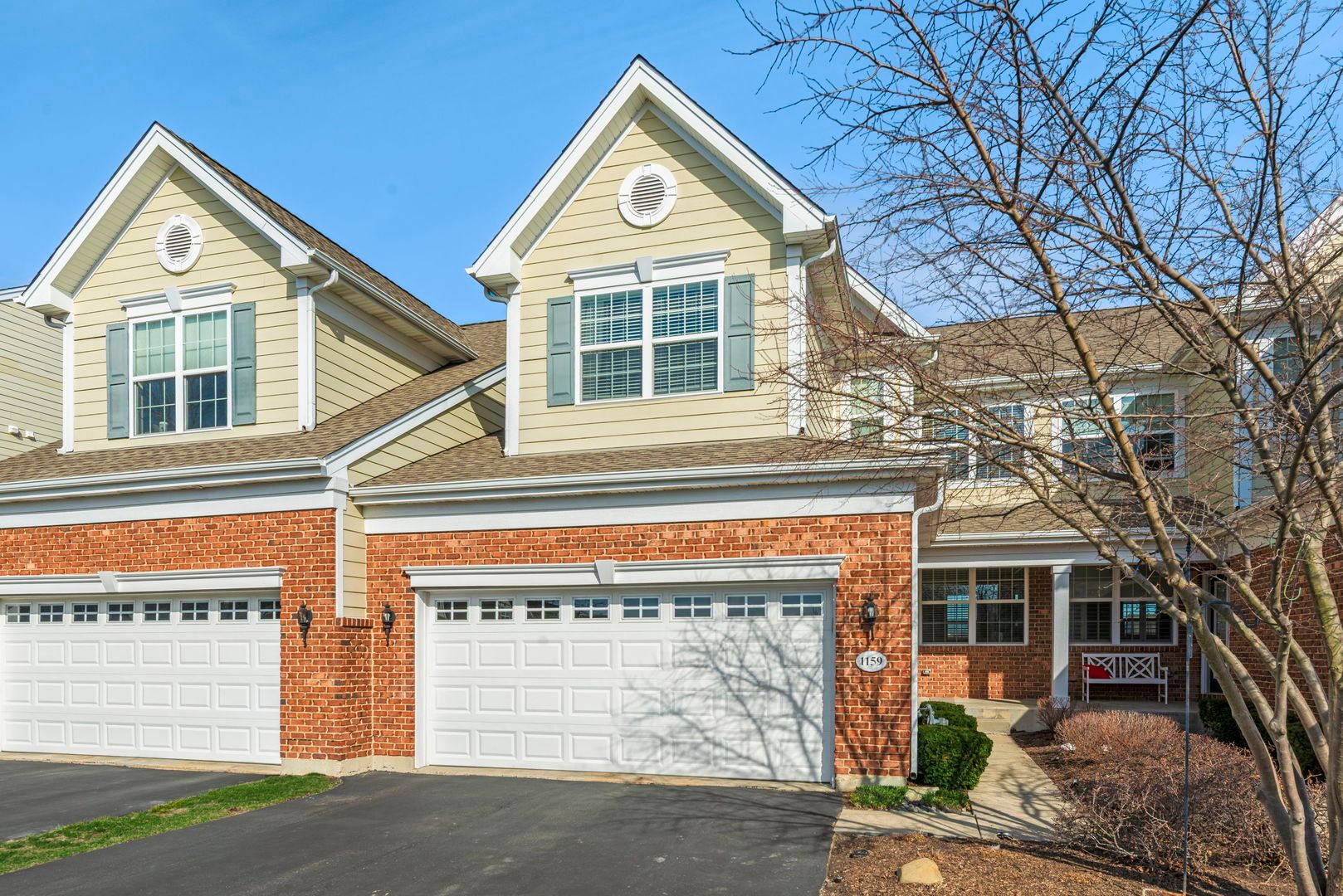 1159 Falcon Ridge Drive — Elgin, IL 60124