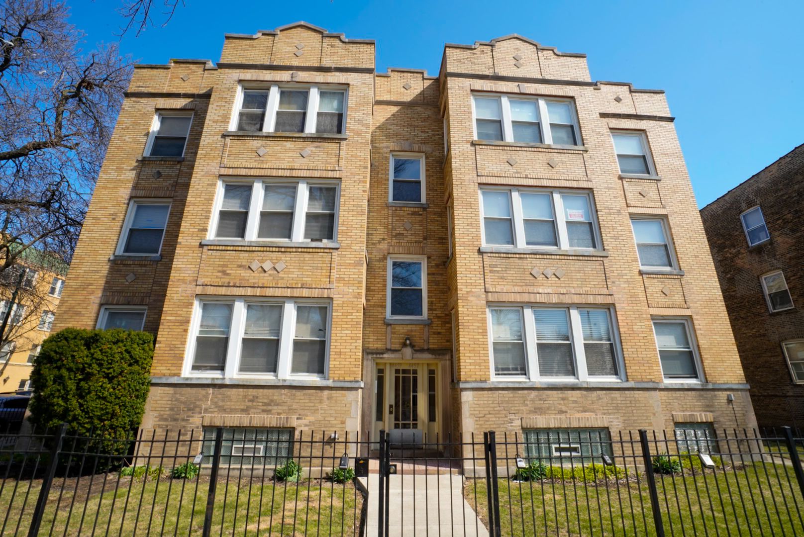 4457 N CENTRAL PARK Avenue #3 — Chicago, IL 60625