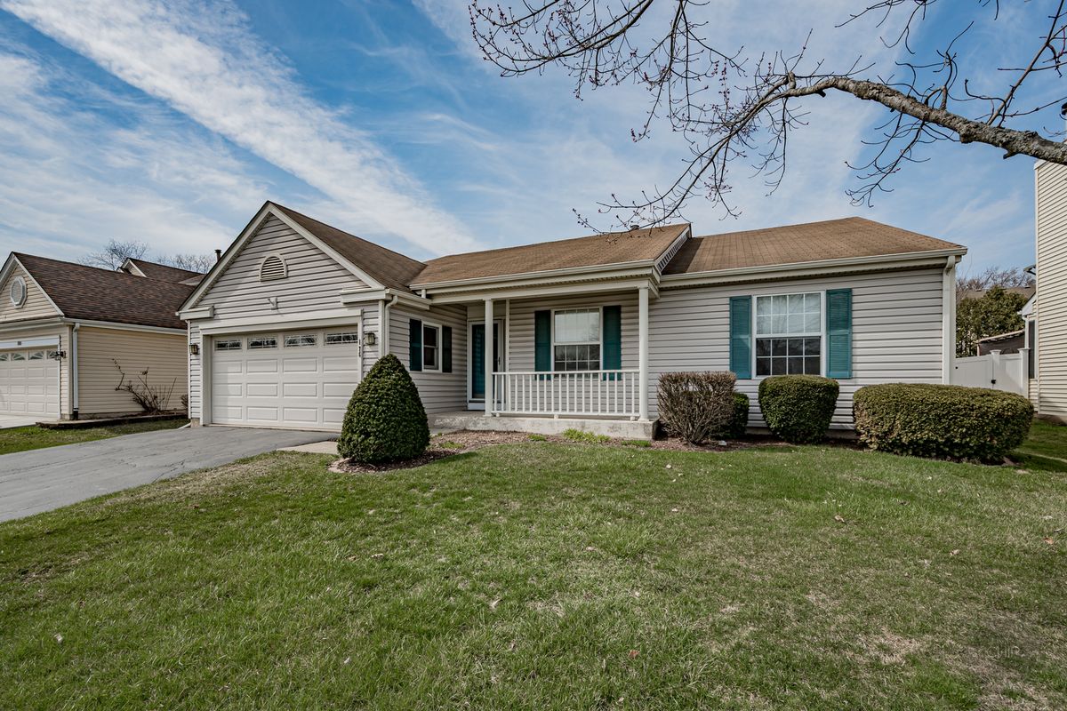 176 Jefferson Lane, Streamwood, IL 60107