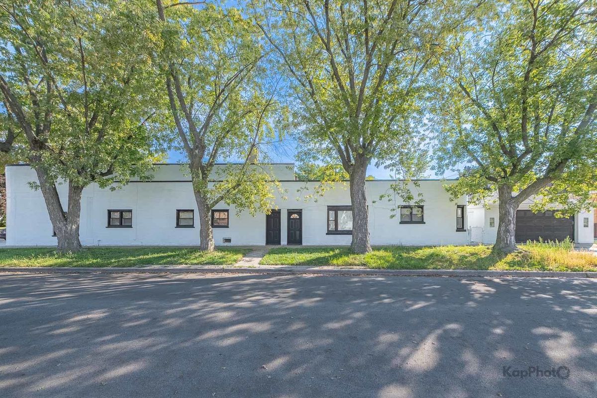 6259 Peterson Avenue, Chicago, IL 60646