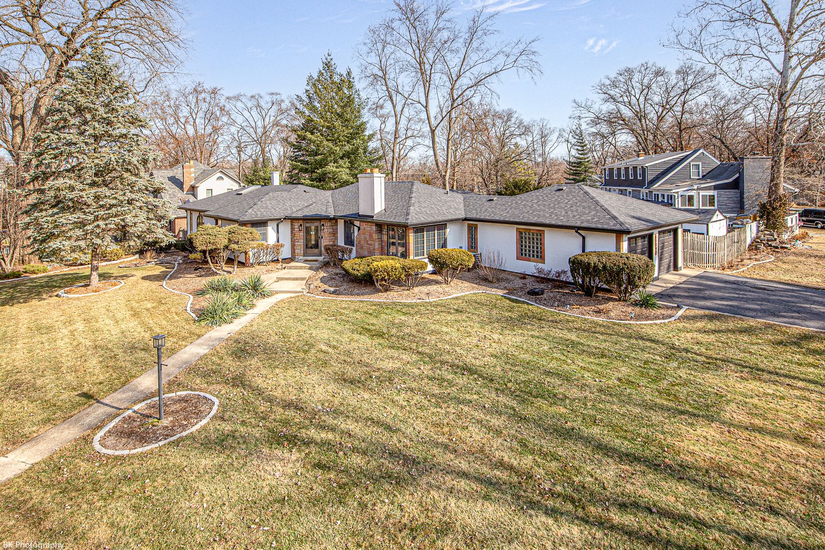 11943 S 70th Court — Palos Heights, IL 60463