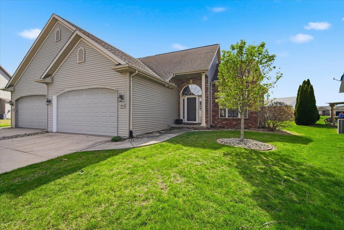 2884 Benson Lane — Normal, IL 61761