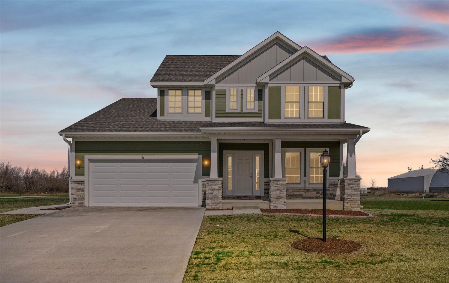 4 Foxtrot Lane — Monticello, IL 61856