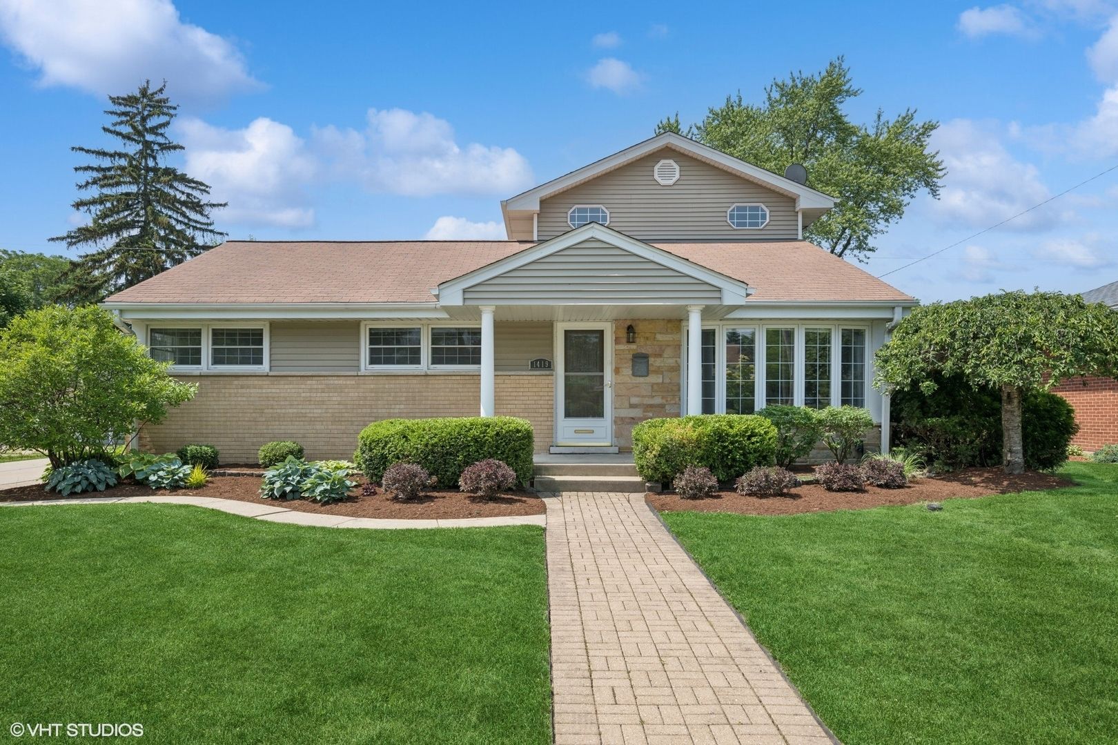 1419 W Miner Street — Arlington Heights, IL 60005