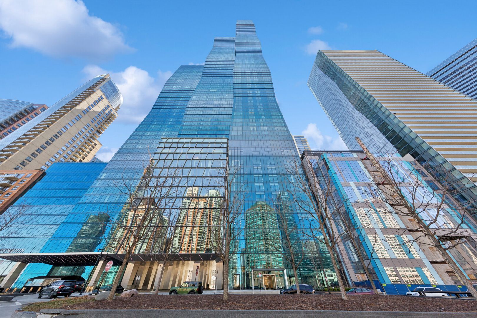 363 E Wacker Drive #2802 — Chicago, IL 60601