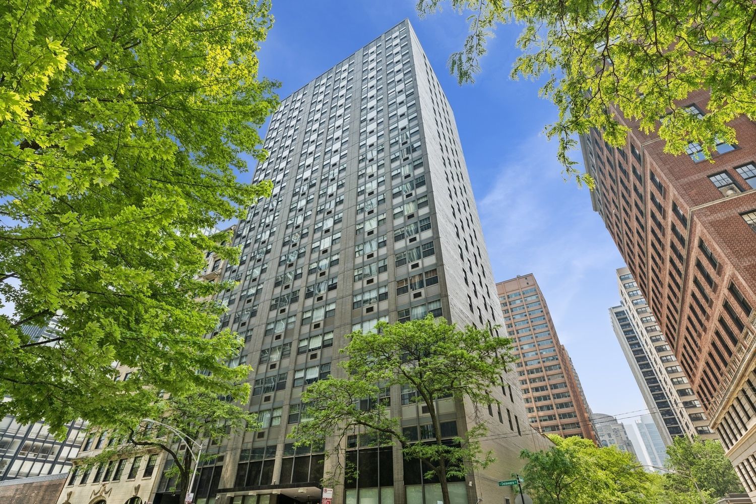 253 E DELAWARE Place #22B — Chicago, IL 60611