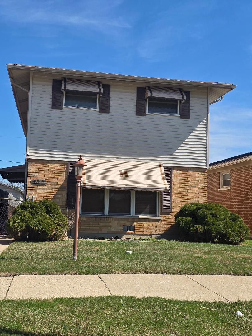 11725 S Bishop Street — Chicago, IL 60643