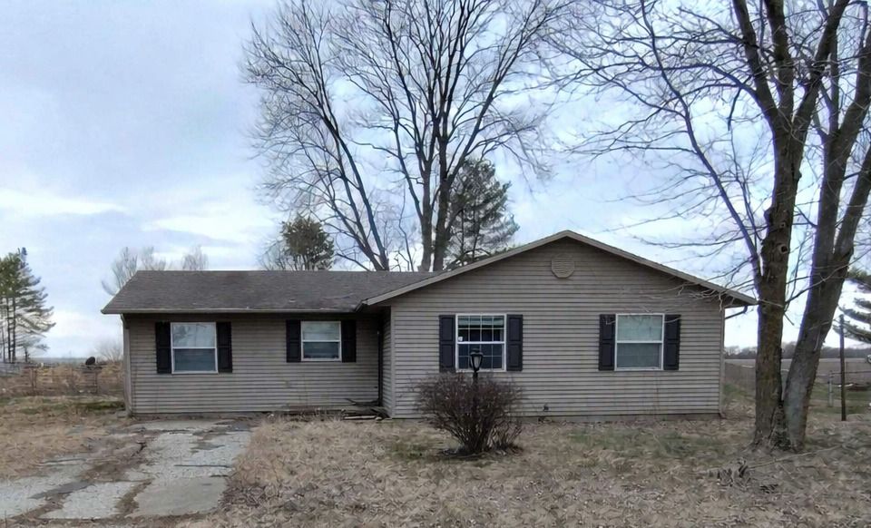 3 Apple Drive, Mattoon, IL 61938