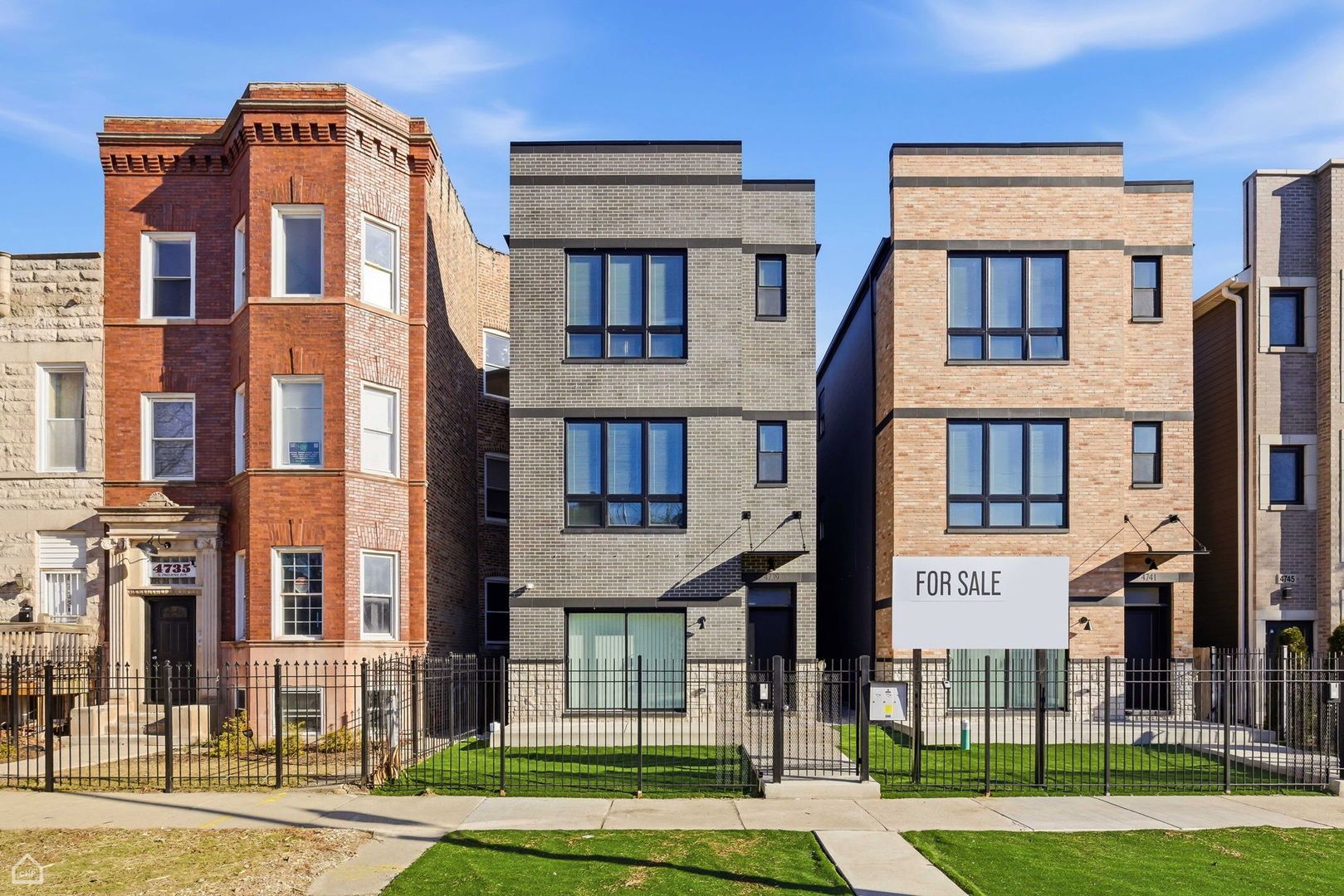 4739 S Indiana Avenue — Chicago, IL 60615