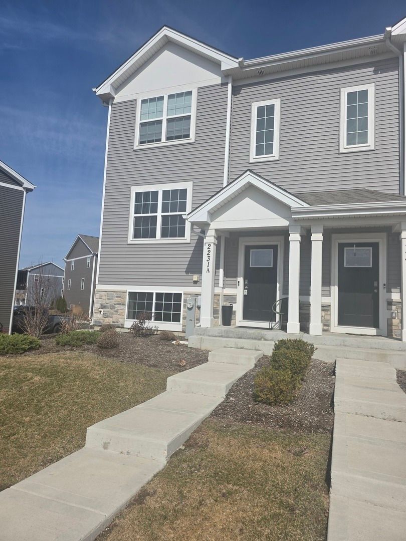 2231 Sassafras Way, Wonder Lake, IL 60097