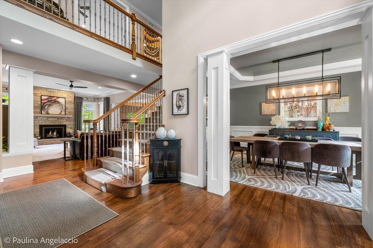 103 Equestrian Way, Hawthorn Woods, IL 60047