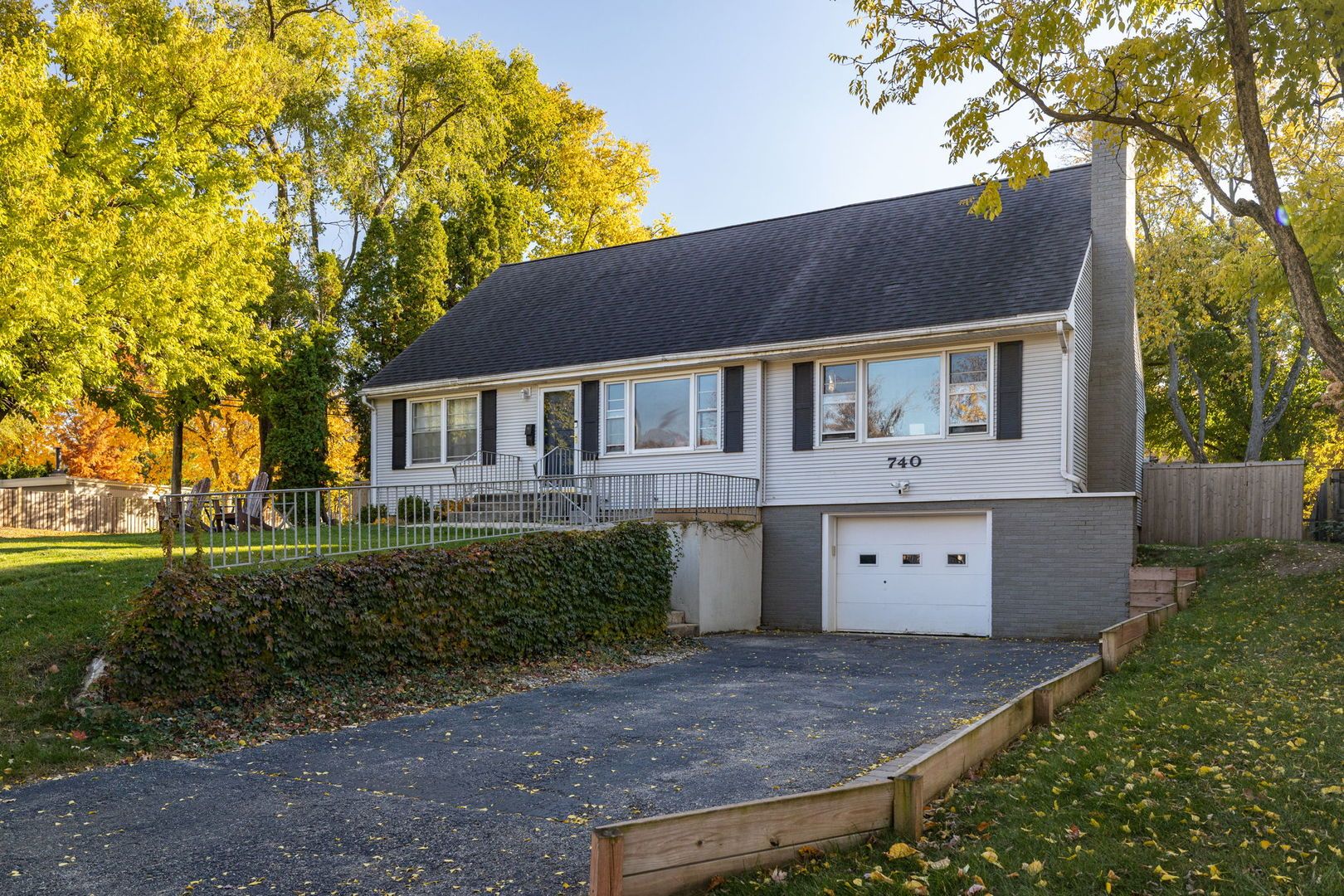 740 Prairie Avenue — Naperville, IL 60540