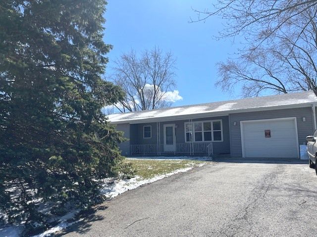 24314 S Burr Road — Channahon, IL 60410