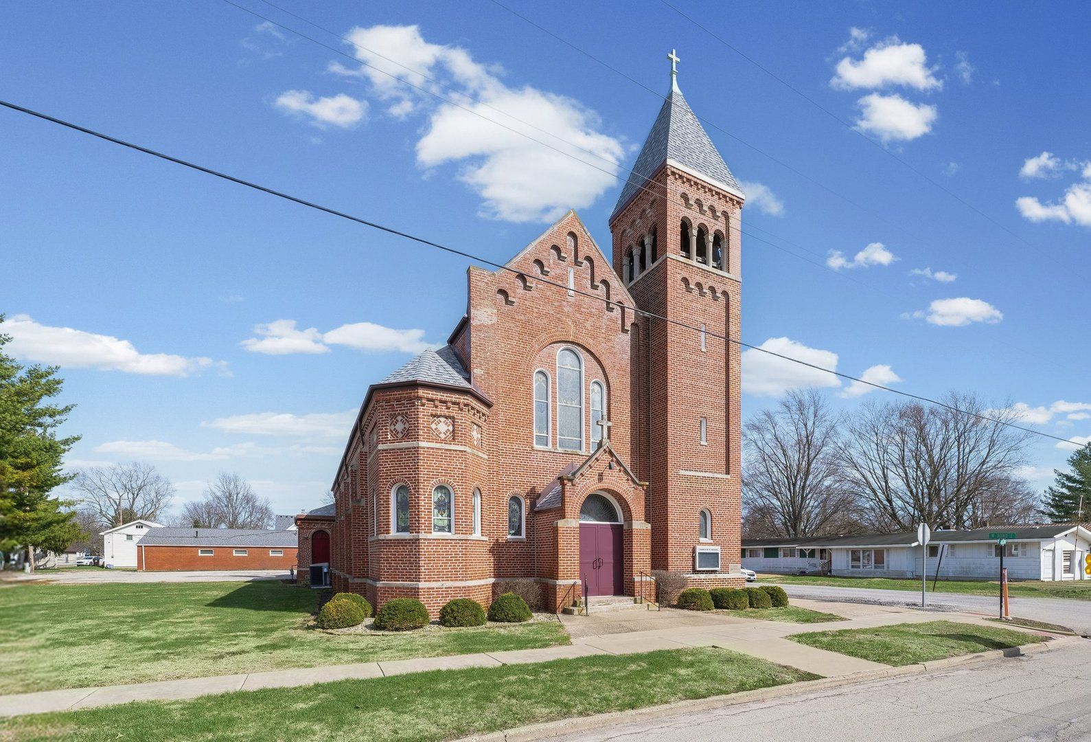 332 S Macon Street — Bement, IL 61813