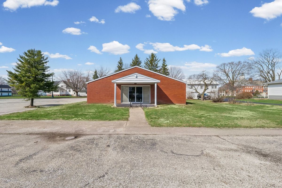 332 S Macon Street, Bement, IL 61813