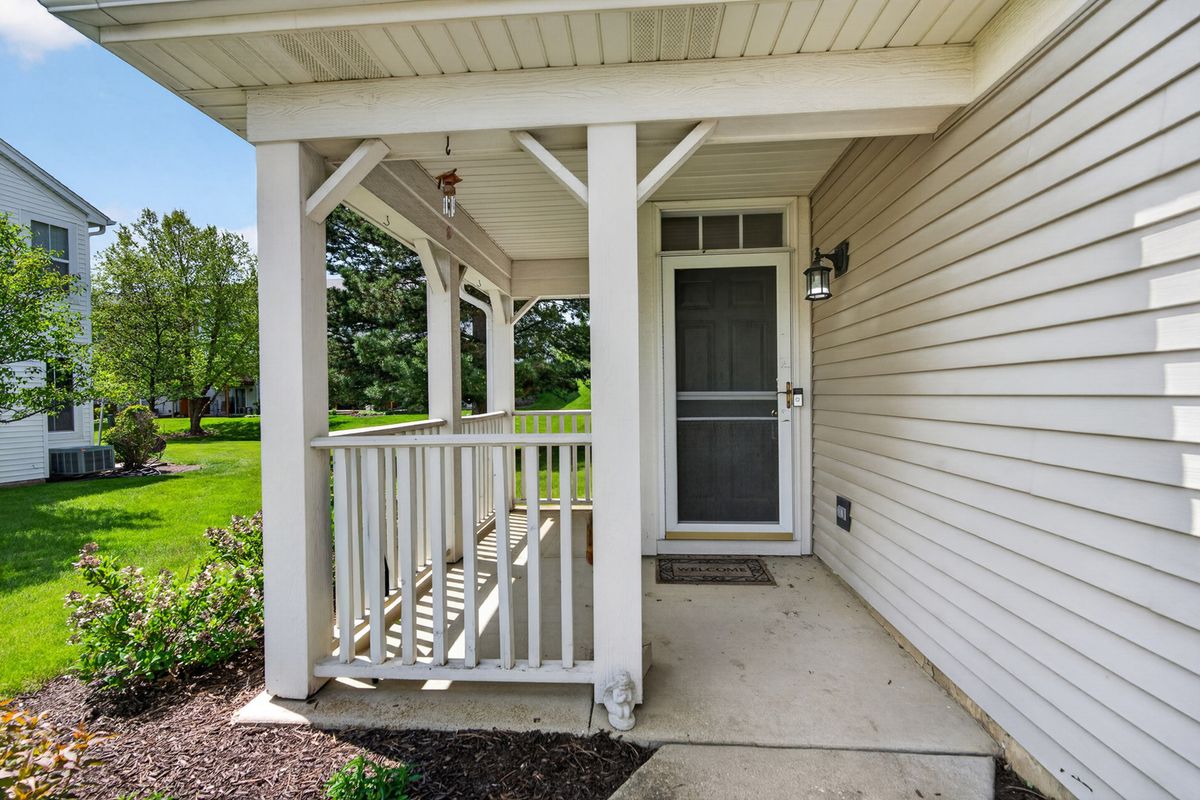 522 Horizon Drive, Bartlett, IL 60103