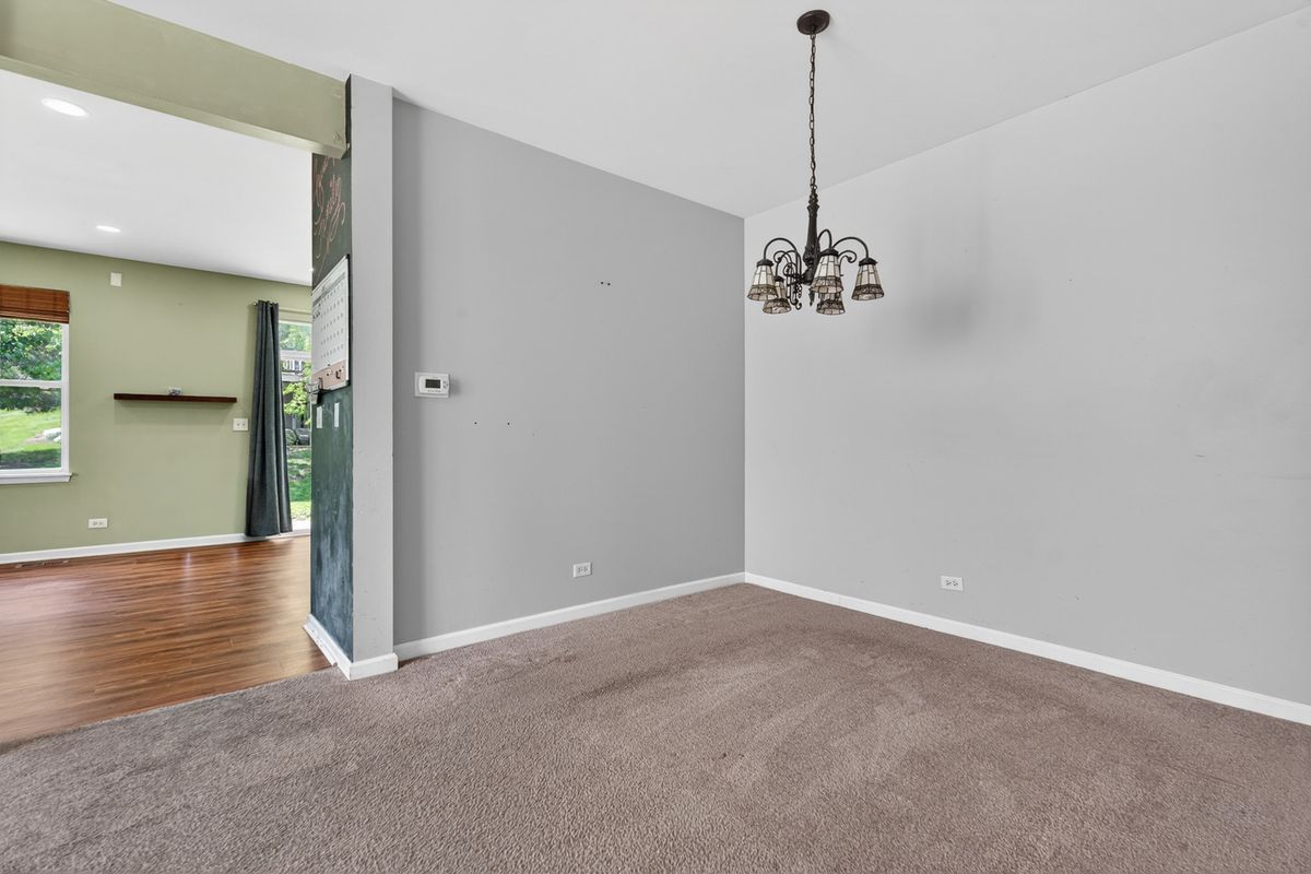 522 Horizon Drive, Bartlett, IL 60103