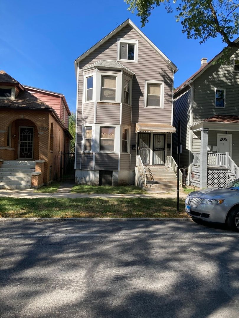 8150 S South Shore Drive — Chicago, IL 60617