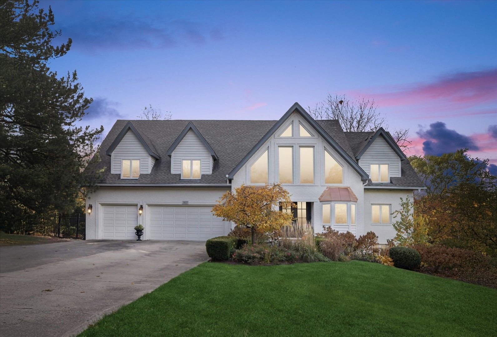 1903 Elmore Avenue — Downers Grove, IL 60515