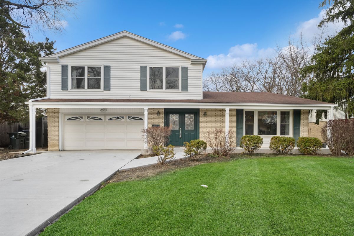 3122 Sandy Lane, Glenview, IL 60026
